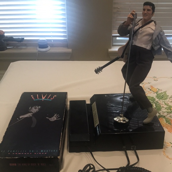 Elvis Limited addition with phone moves , and Cd, missing CD number 3 - Picture 5 of 5